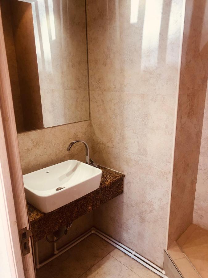 יירבאן It Hotel Tumanyan Street מראה חיצוני תמונה