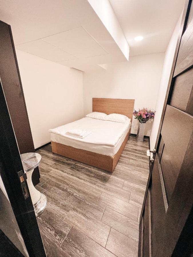 יירבאן It Hotel Tumanyan Street מראה חיצוני תמונה