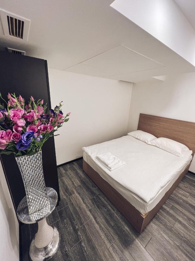 יירבאן It Hotel Tumanyan Street מראה חיצוני תמונה