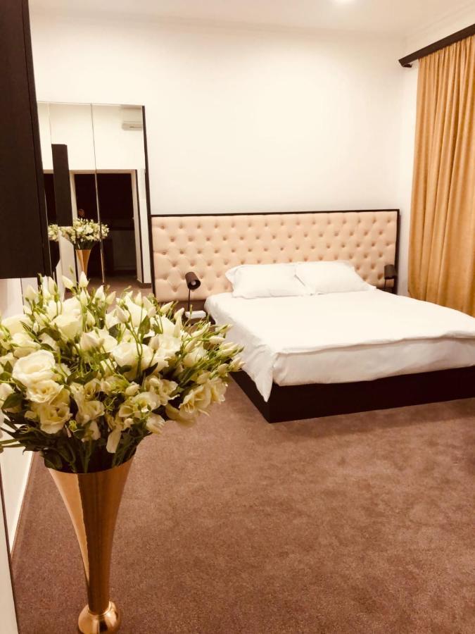 יירבאן It Hotel Tumanyan Street מראה חיצוני תמונה