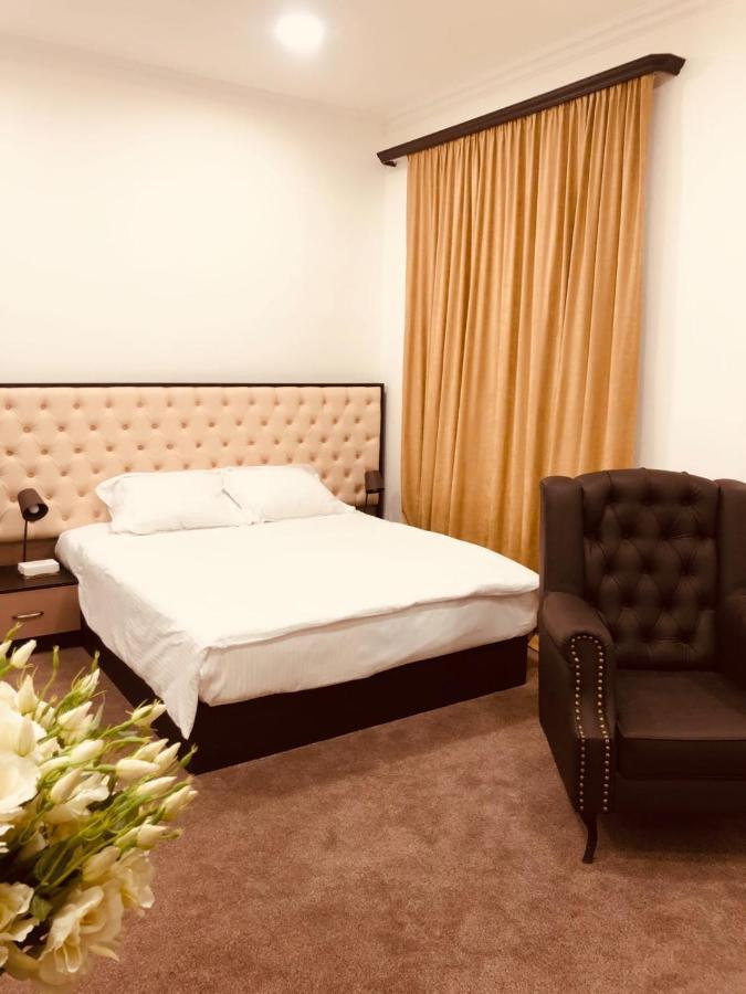 יירבאן It Hotel Tumanyan Street מראה חיצוני תמונה