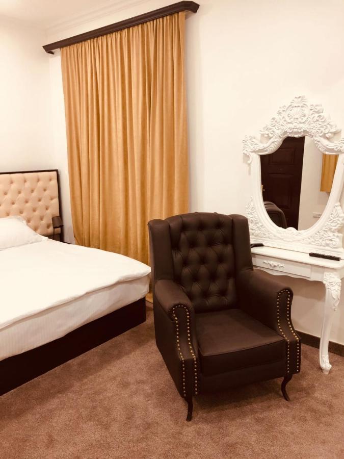 יירבאן It Hotel Tumanyan Street מראה חיצוני תמונה