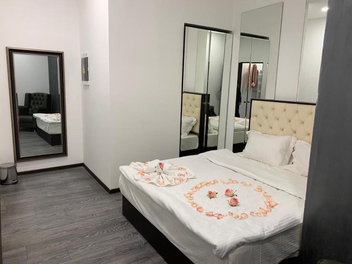 יירבאן It Hotel Tumanyan Street מראה חיצוני תמונה